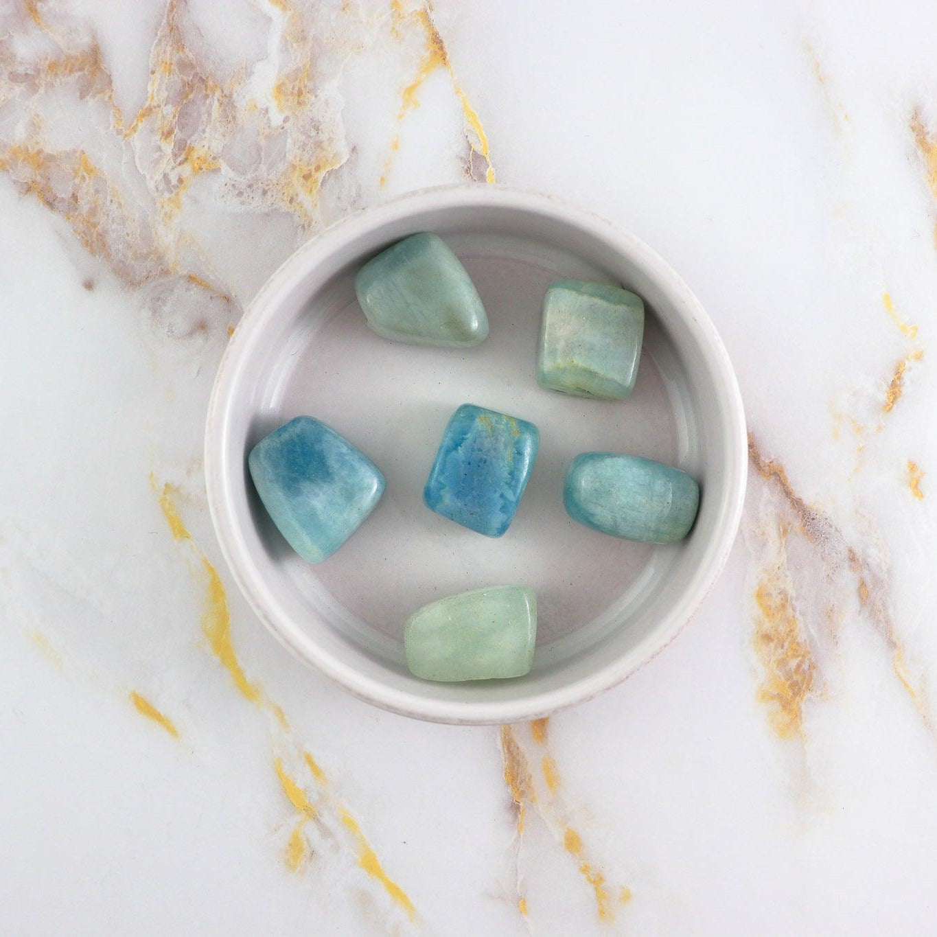 Natural Aquamarine Rolled Stone – Crystal Healing & Meditation