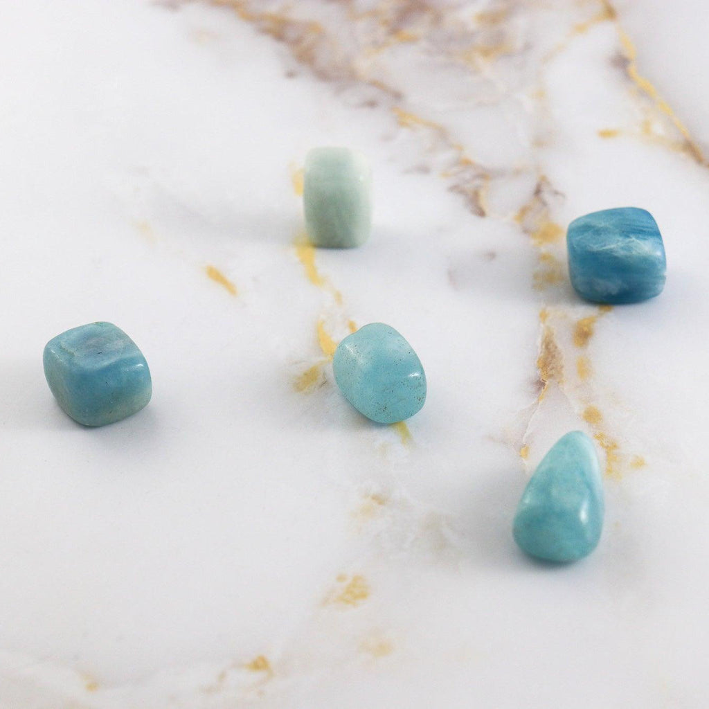 Natural Aquamarine Rolled Stone – Crystal Healing & Meditation