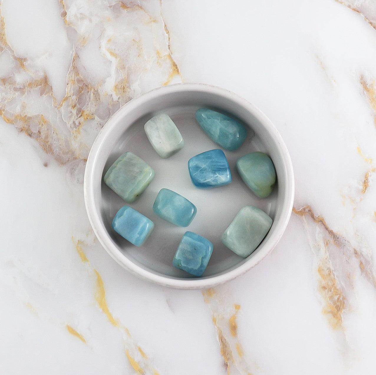 Natural Aquamarine Rolled Stone – Crystal Healing & Meditation