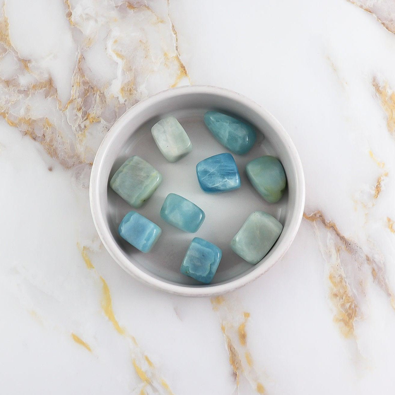 Natural Aquamarine Rolled Stone – Crystal Healing & Meditation